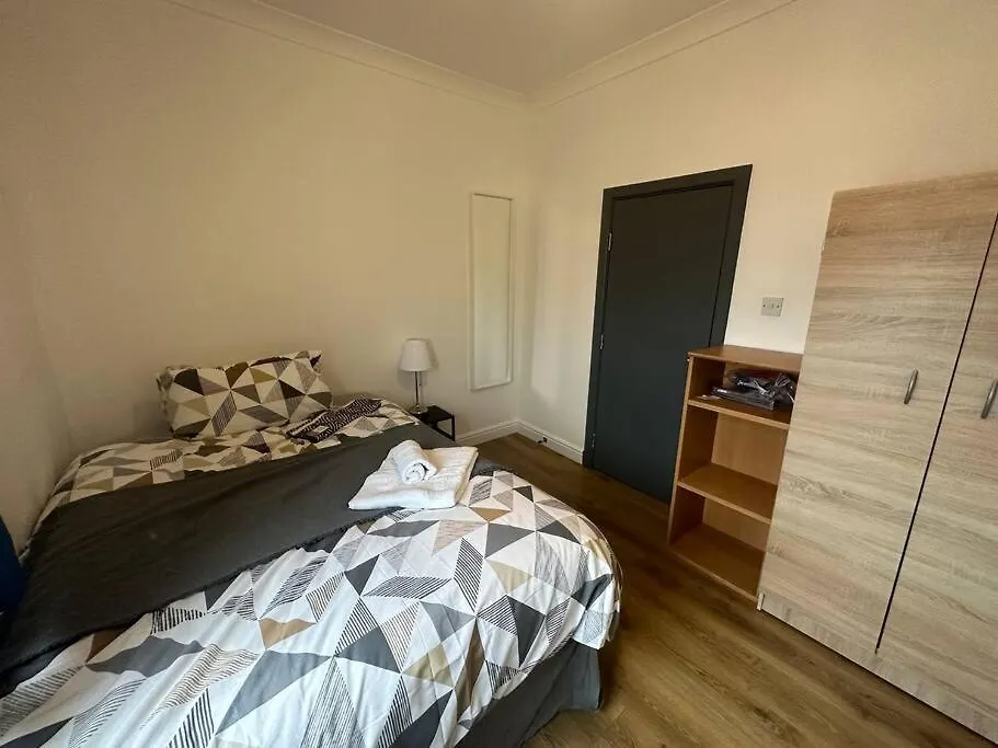 5 Bedroom House Se6 London Holiday home