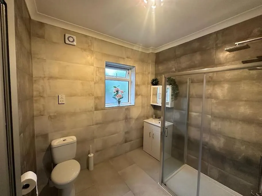 Holiday home 5 Bedroom House Se6 London