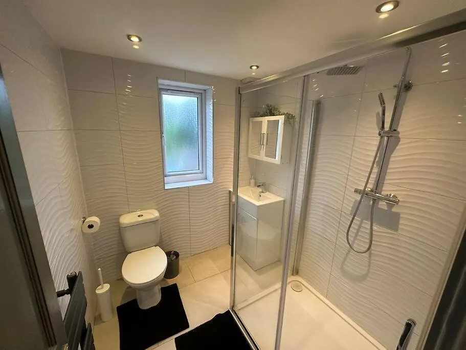 5 Bedroom House Se6 London