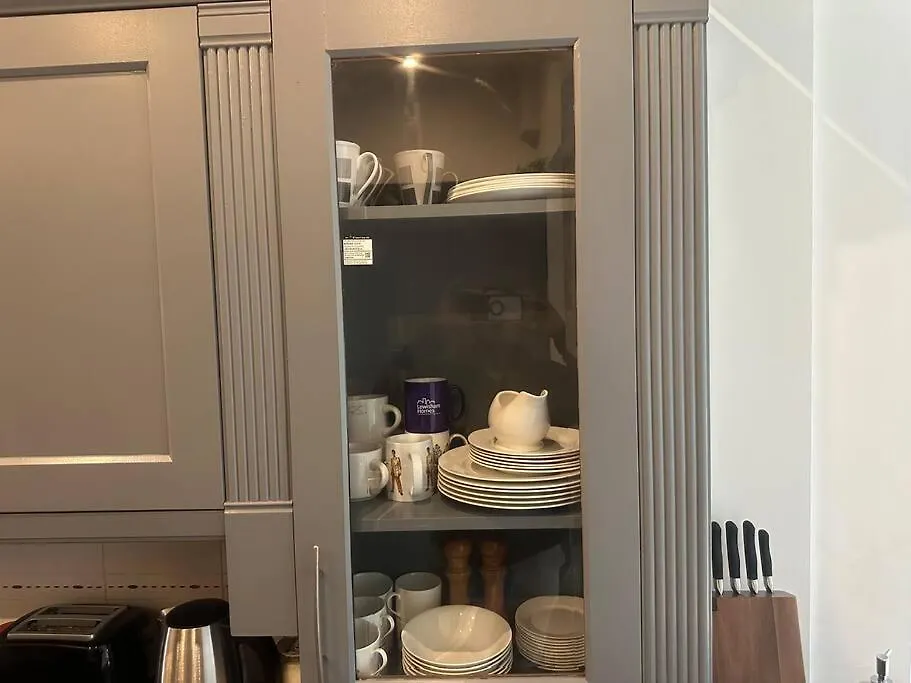 5 Bedroom House Se6 London 0*,