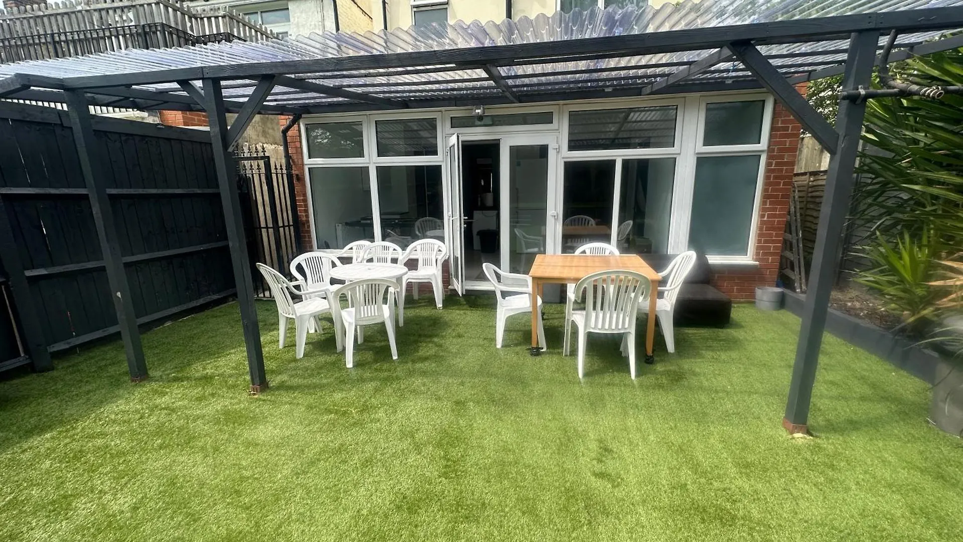 5 Bedroom House Se6 contacts